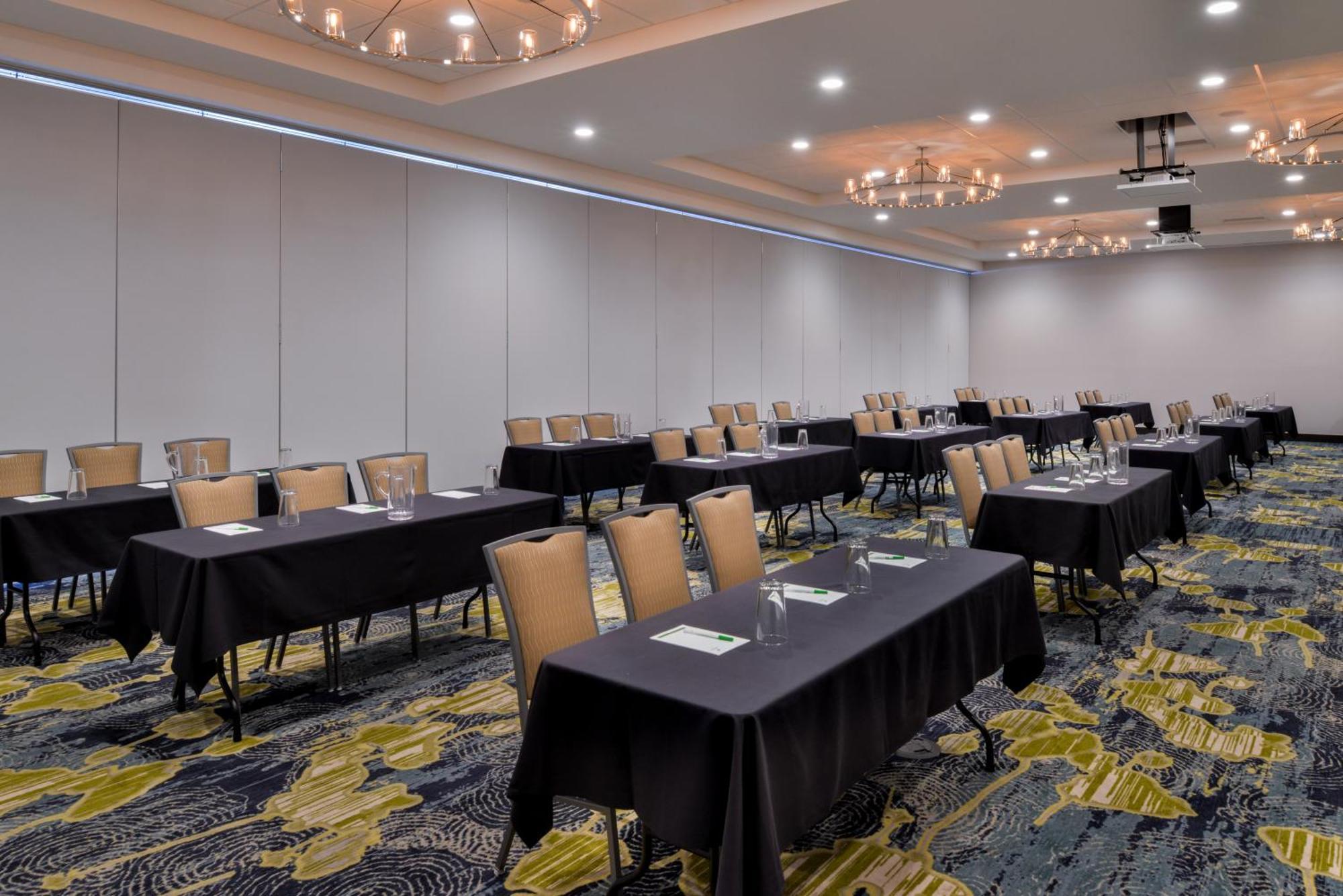 Holiday Inn Detroit Northwest - Livonia By Ihg Dış mekan fotoğraf
