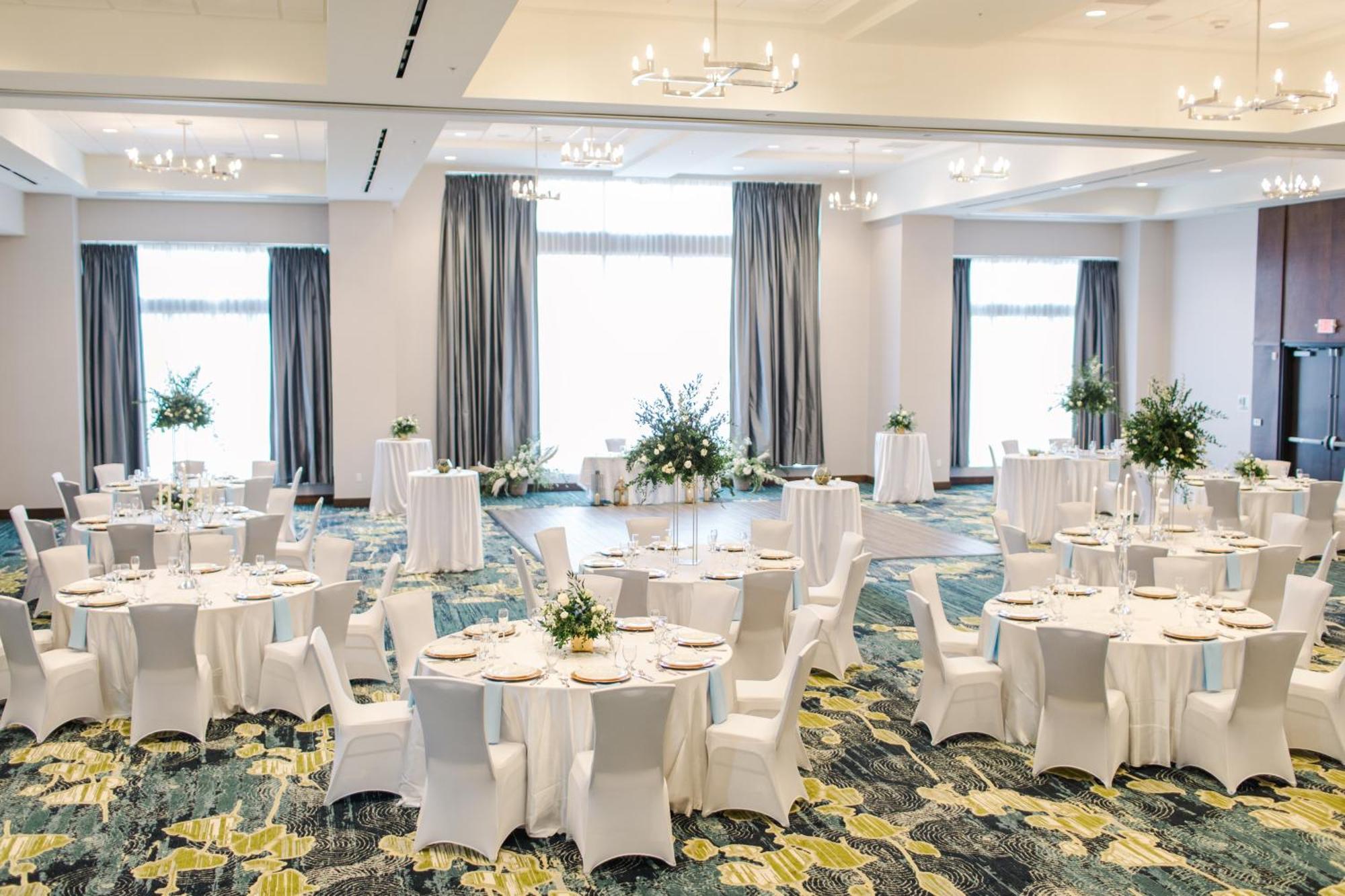 Holiday Inn Detroit Northwest - Livonia By Ihg Dış mekan fotoğraf